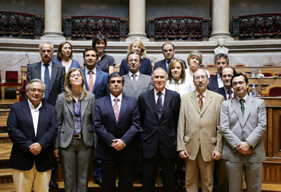 Fotografia  dos Membros da Comissão De Assuntos Constitucionais, Direitos, Liberdades E Garantias 