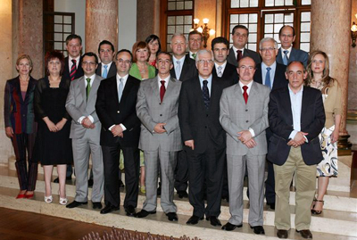 Fotografia  dos Membros da Comissão de Assuntos Europeus